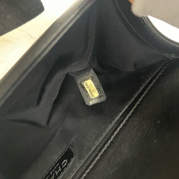 Old medium Chanel boy bag - Picture 3 of 7